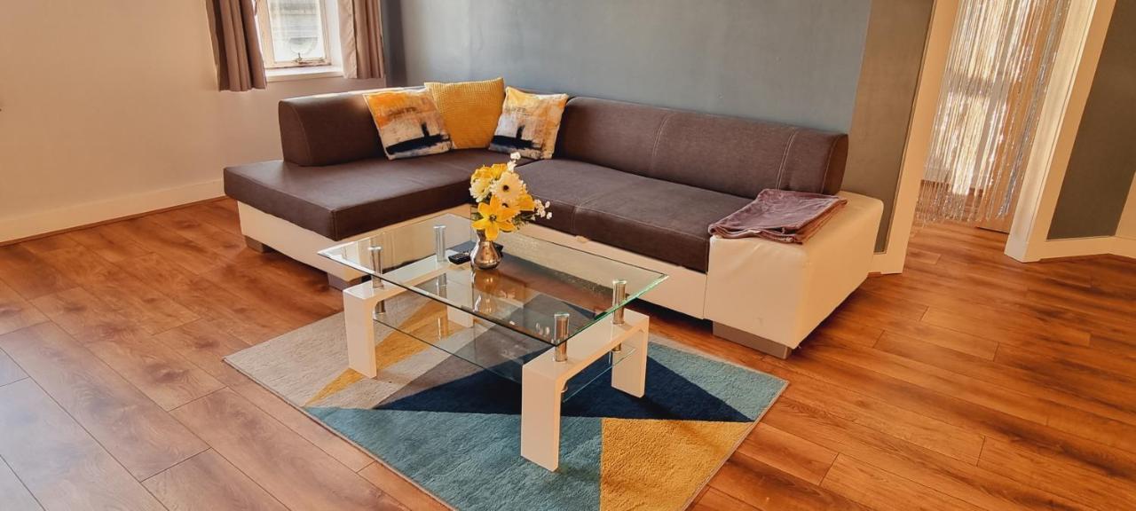 Modern And Spacious Swansea Centre Apartment Extérieur photo